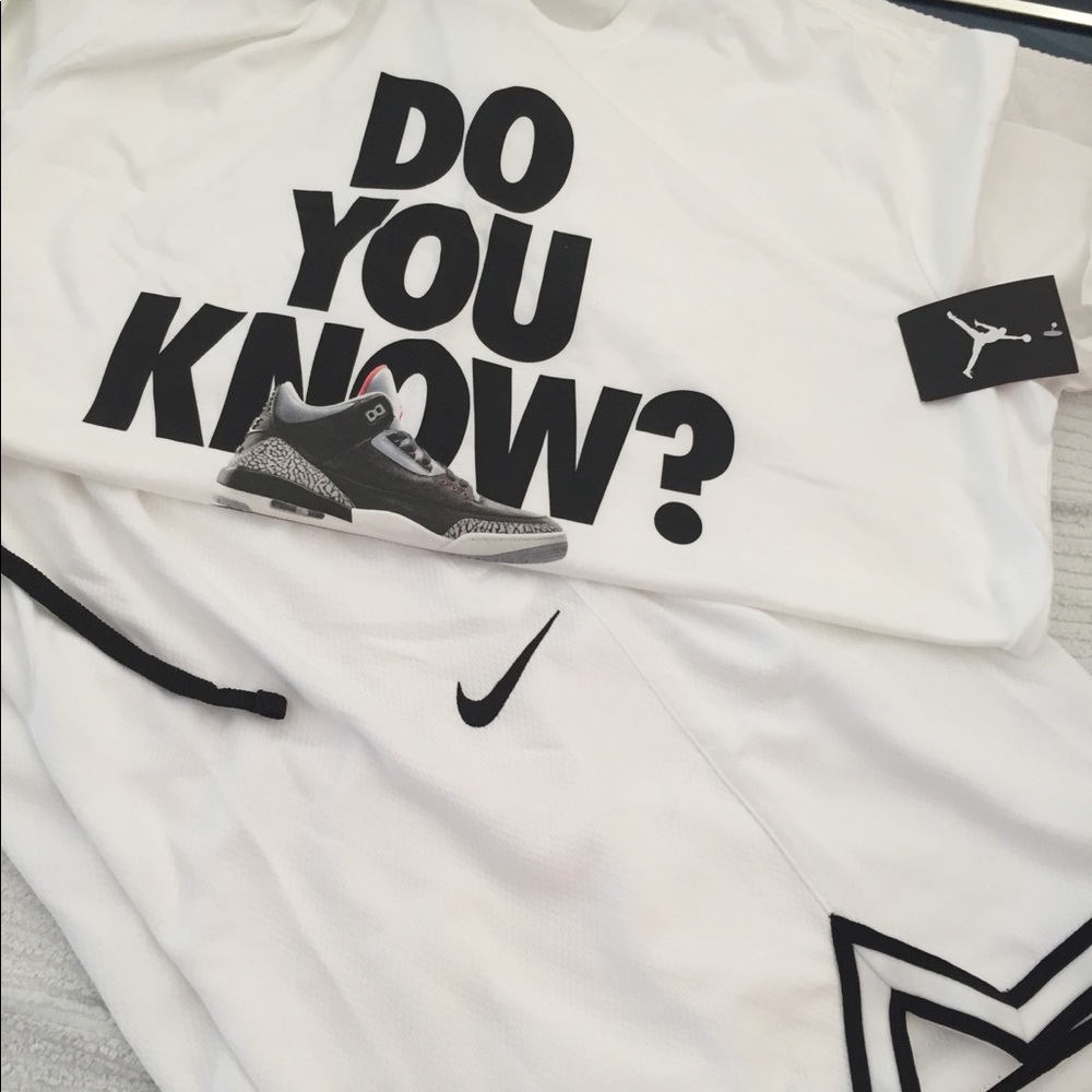 BRAND NEW NIKE men 2x short set